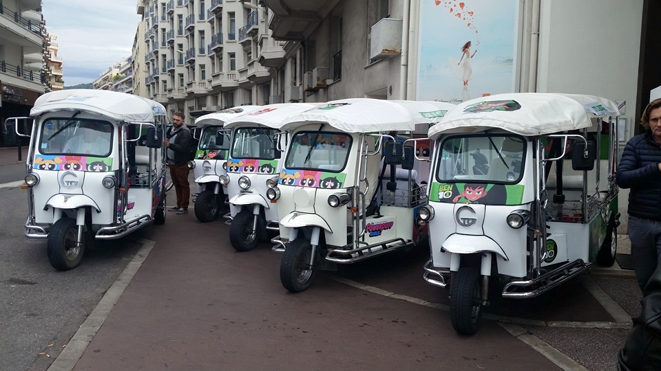 location de voiture avec chauffeur, moto,  problèmes de circulation